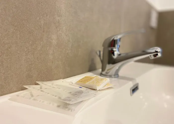 Urban Nest Red Carpet