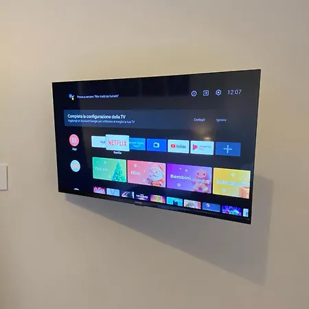 Urban Nest Red Carpet