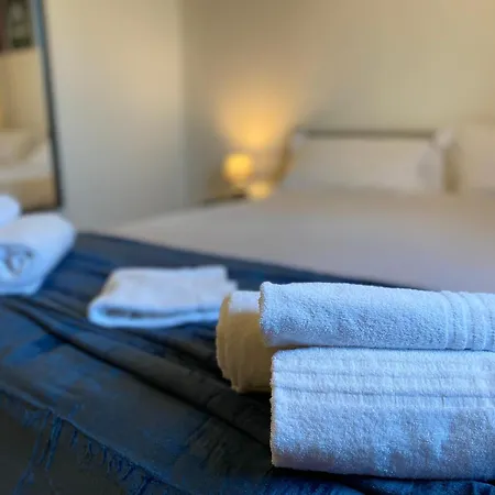 Πανσιόν Urban Nest Red Carpet