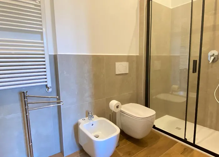 Urban Nest Red Carpet