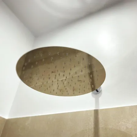 Urban Nest Red Carpet ボローニャ