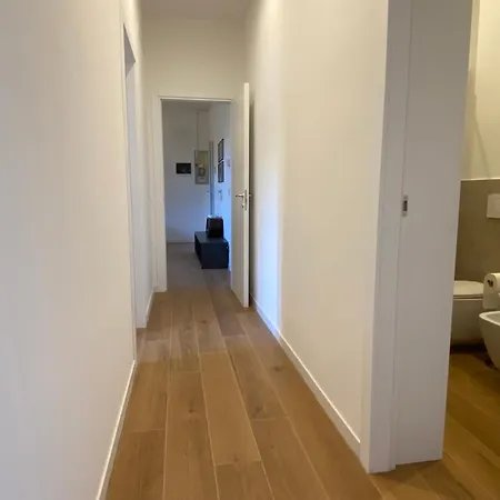 Urban Nest Red Carpet Гостевой дом Болонья