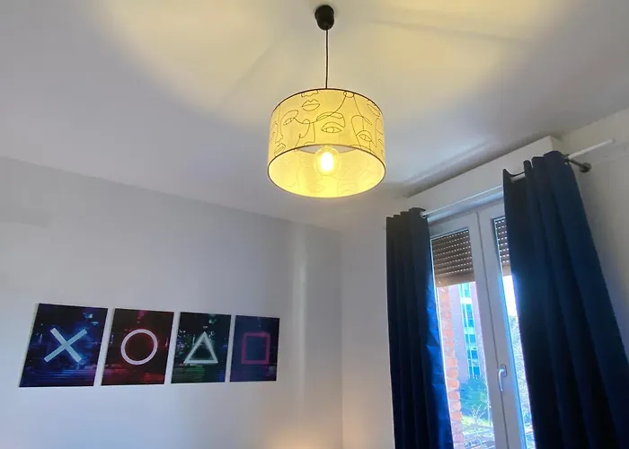 Urban Nest Red Carpet Guest house